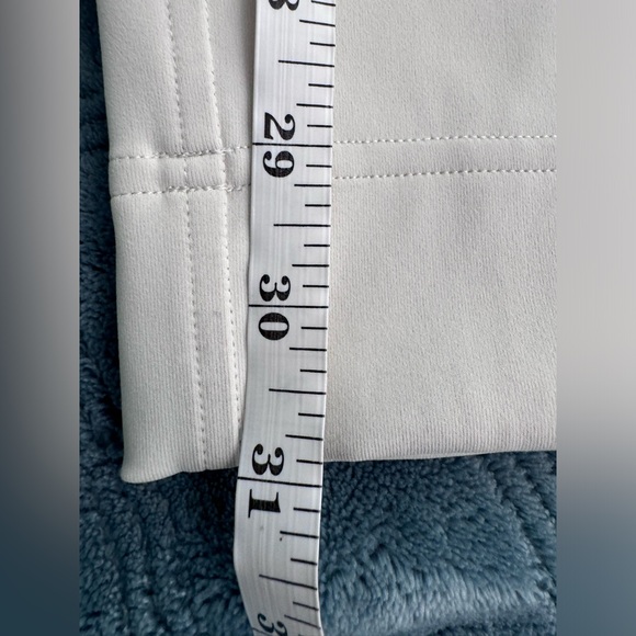 NWOT Lululemon Luxtreme Mid-Rise Straight-Leg Trouser Trench bone - Picture 4 of 4